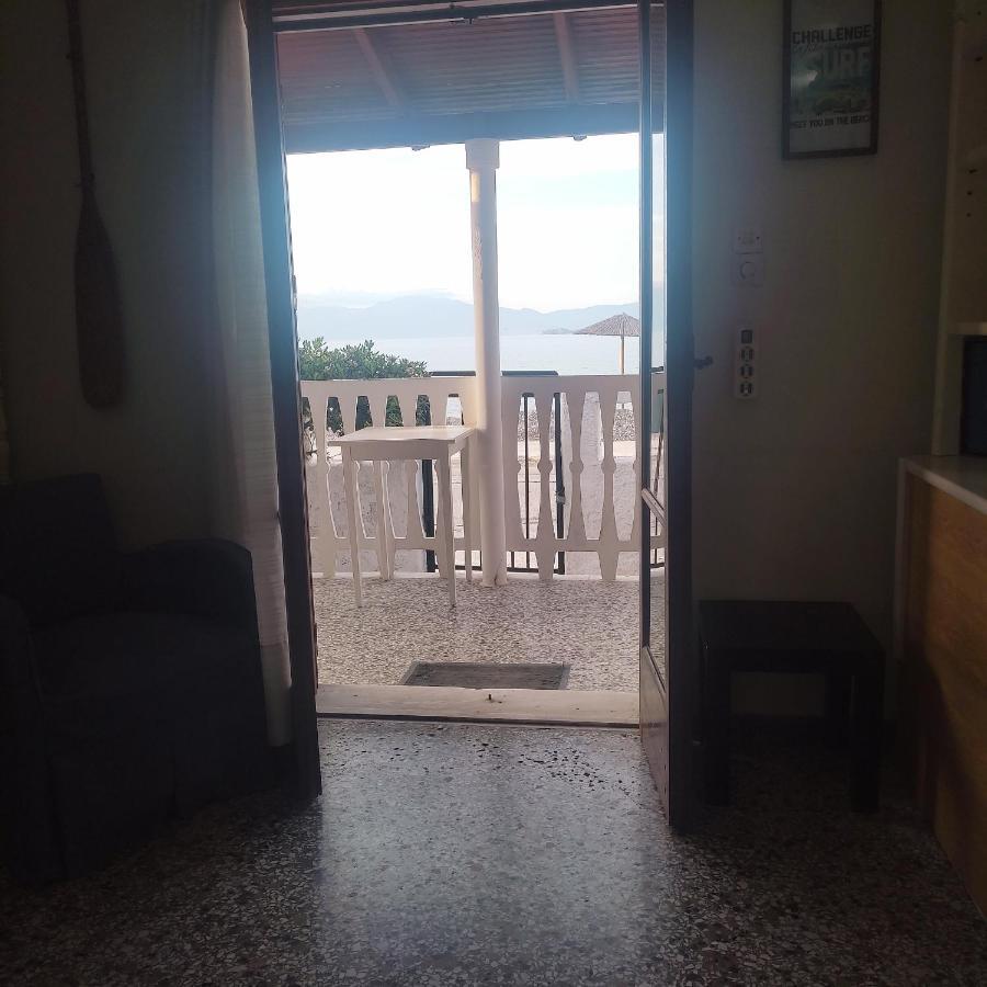 Alexia'S Beach House Kato Assos Exterior photo